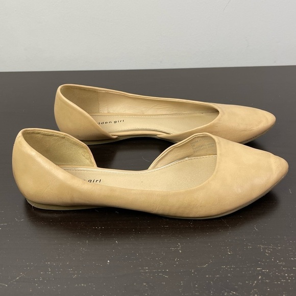 3/$30 Madden Girl Flat shoes size 38 - Picture 4 of 6